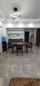 Silver Stays Lavington