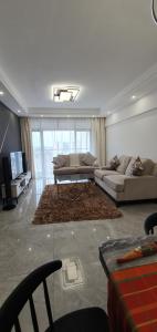 Silver Stays Lavington