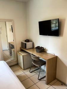 Praia do Canto Apart Hotel - 102B