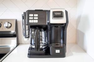 Tranquil and Sunny 4BR Getaway Home