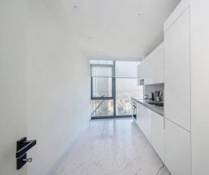 Gorgeous Corner Deluxe 1BD CondoPoolViews! #133