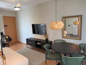 Luxo e Novo na Gleba - 2 Quartos com Ar Quente-Frio