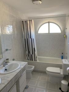 VIVE JEREZ Casa de lujo con piscina y barbacoa en la mejor zona de Jerez de la Frontera