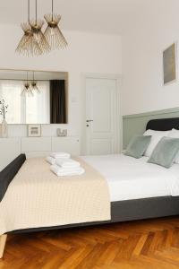 Emerald Escape - Calea Victoriei