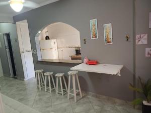 APARTAMENTO 2 Dorm a 150m do mar