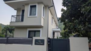 Villa Mare Luna & Villa Mariposa - Dream Luxury Summer Residences by the Aegean Sea