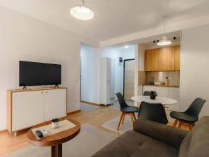 Modern City Apartment Budva 1-Central Location,5 min to Beach