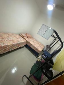 Casa em itanhaem com piscina, churrasqueira a poucos minutos da praia