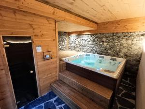 Chez Léon Jacuzzi et sauna