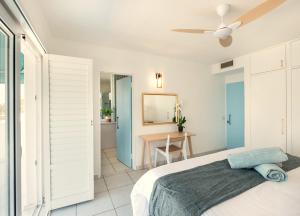 Santorini at Beachfront Apartments in Shakas Rock