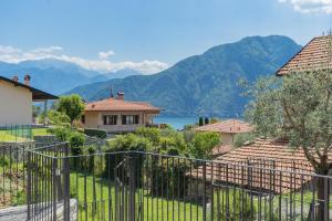 Villetta Abbazia Acqua Dolce -With Stunning Terrace by RentComo
