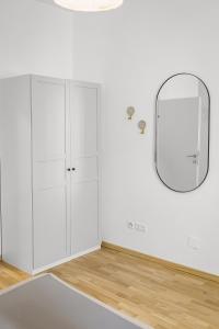 Moderne Zwei Zimmer Altbauwohnung im Stadtkern