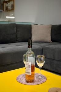 Elegant Breeze Apartment