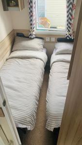 Haggerston Tower Lawn 04 Cozy 3 Bed with Wifi and Castle Views