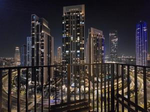 Creek crescent high floor