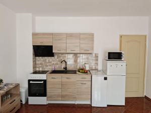 SUN LIGHT Slnečné pobrežie