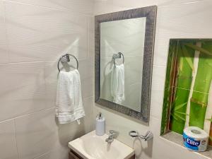 Estudio renovado Belén, ubicación e iluminación