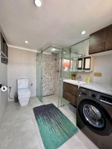 Coastal Charm Stay - sunny, calm spacious