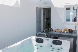 Red Beach Harmony suites Sotiria