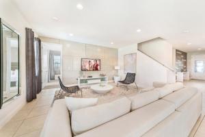 Exquisite Home With Media Room & Games With Waterpark & Resort Access Near Disney At Encore Resort- 7600Mc