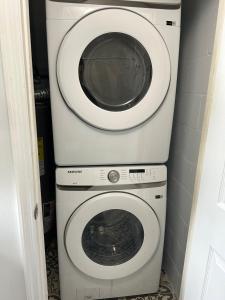 Near beach, airport, downtown