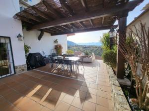 Villa Alfaguara-Holiday Home Granada & Sierra Nevada