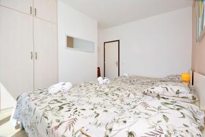 Seaside holiday house Rastici, Ciovo - 18478