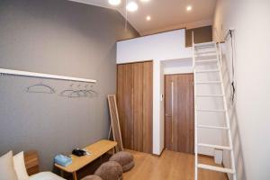 Sand Beige 7mins yokosukachuo station 2-4pax