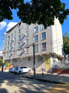 Edificio Las Vegas Apto privado a 15 min de Clínica Valle del Lili y Univalle a 5 min de Unicentro