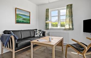 2 Bedroom Gorgeous Apartment In Hasle