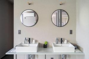 Groundbloom YIG stay