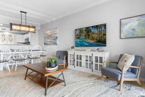 Destin West - Heron PH04 - Penthouse with Private Rooftop Hot Tub & Grill