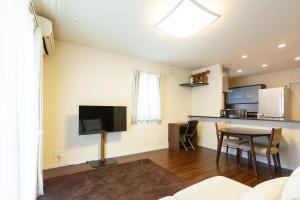 The Hana-Koganei Retreat & Home Stay