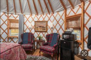 Equestrian Elegance - Unit #8