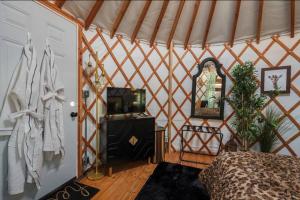 Jungle Haven Yurt- Unit #2