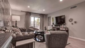 Charming Comfy Condo in the Heart of Old Town