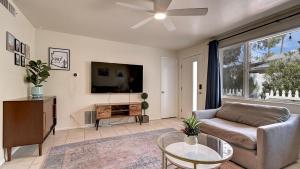 Stylish Arcadia 2-Bdrm with Comfort and Charm