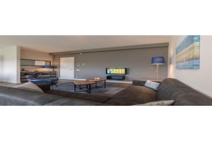 Apartment in Colijnsplaat with Sauna and Jacuzzi