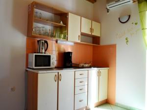 Apartment with shared swimming pool