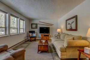 Dobbys Place by Casago McCall - Donerightmanagement