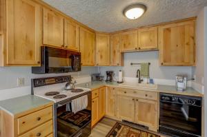 Dobbys Place by Casago McCall - Donerightmanagement