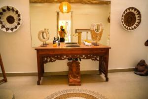 Uluwatu huge villa TOP spot walking to the beach