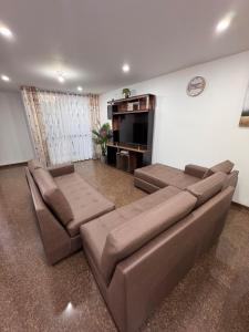 Departamento moderno con vista a los volcanes en el 1er piso