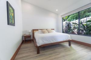 Villa with Stunning Isla Tortuga Ocean View, Near Curu Park & Ferry in Blue Zone