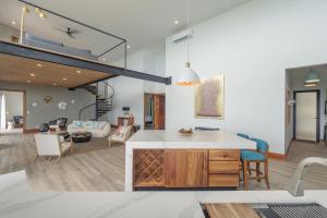 Villa with Stunning Isla Tortuga Ocean View, Near Curu Park & Ferry in Blue Zone