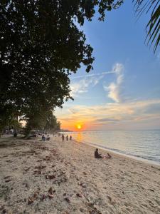 Sunset Seaview Family Room Nuvasa Bay Nongsa 719