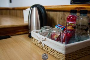 ตัง โฮเทล