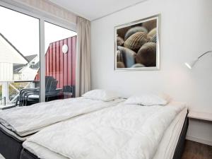 6 person holiday home in Wendtorf