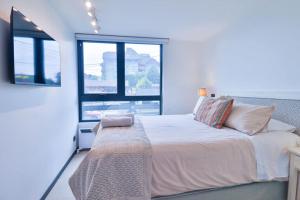 HOM I 2D2B Parking, piscina temperada y gimnasio