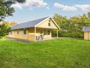 6 person holiday home in Ulfborg